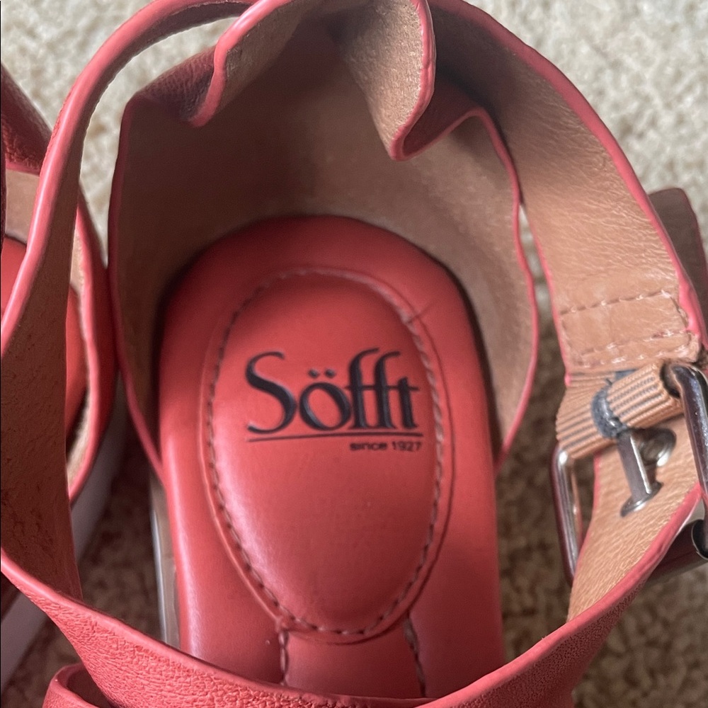 Söfft Women’s Coral Strappy Comfort Sandals - Picture 2 of 6